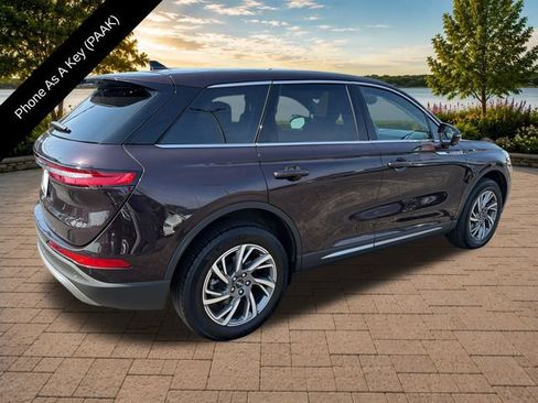 Used 2023 Lincoln Corsair AWD w/ Equipment Group 101A image 8
