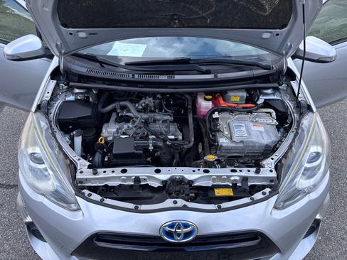 Used 2015 Toyota Prius C Two FWD image 32