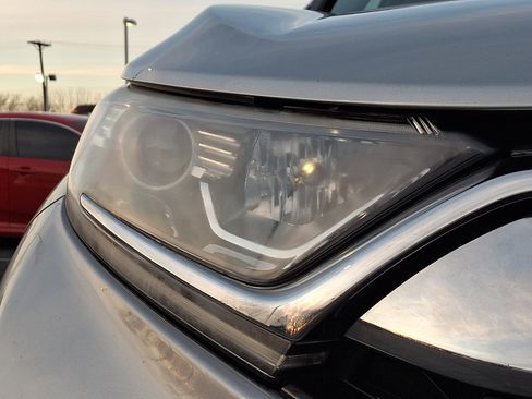 Used 2017 Honda CR-V EX image 9