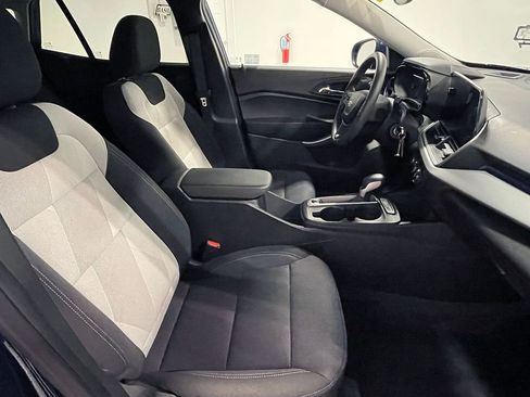 Used 2024 Chevrolet Trax LS w/ LS Convenience Package image 24