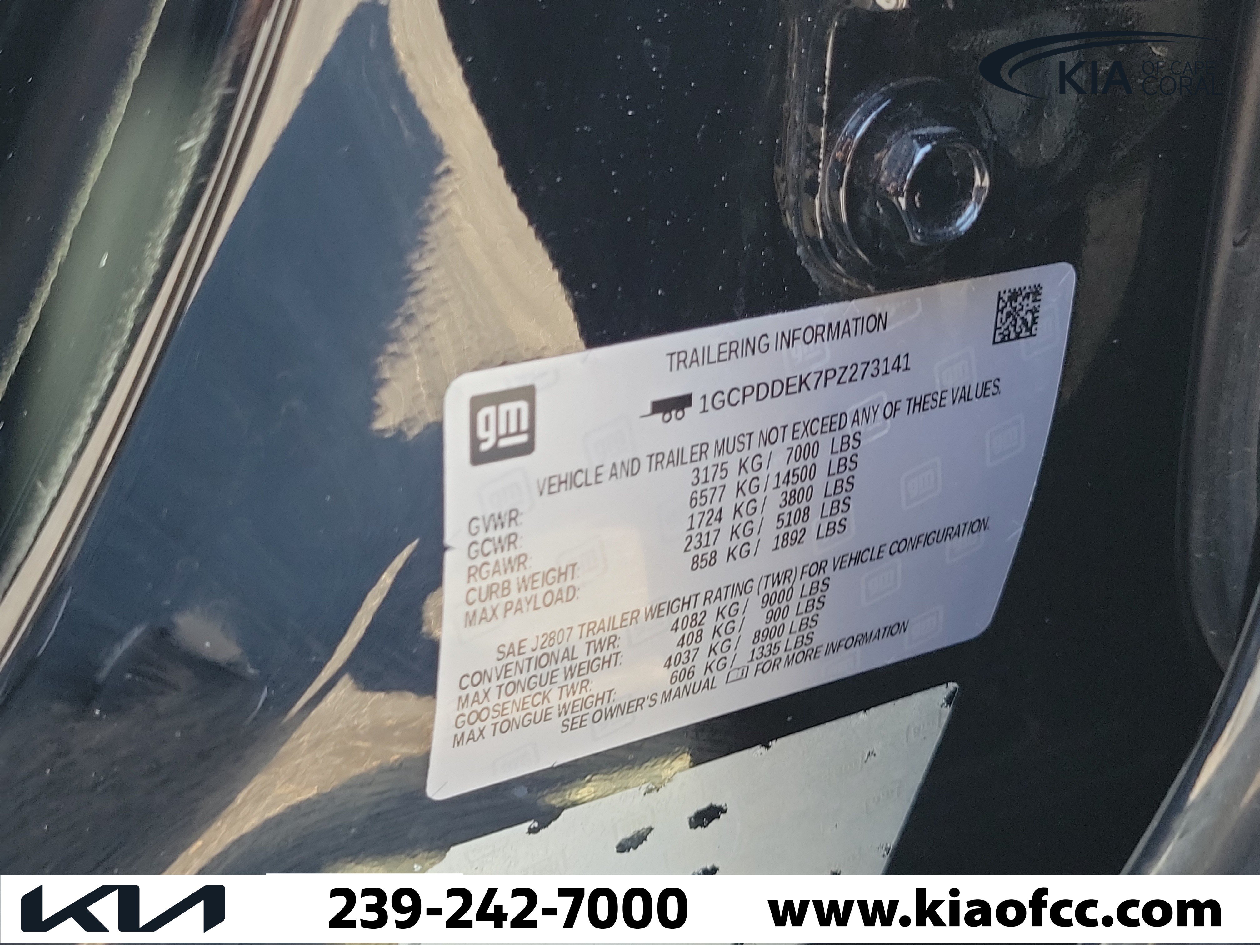Used 2023 Chevrolet Silverado 1500 LT w/ Safety Package AWD/4WD image 30