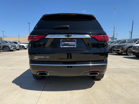 Used 2024 Chevrolet Traverse High Country AWD/4WD image 8