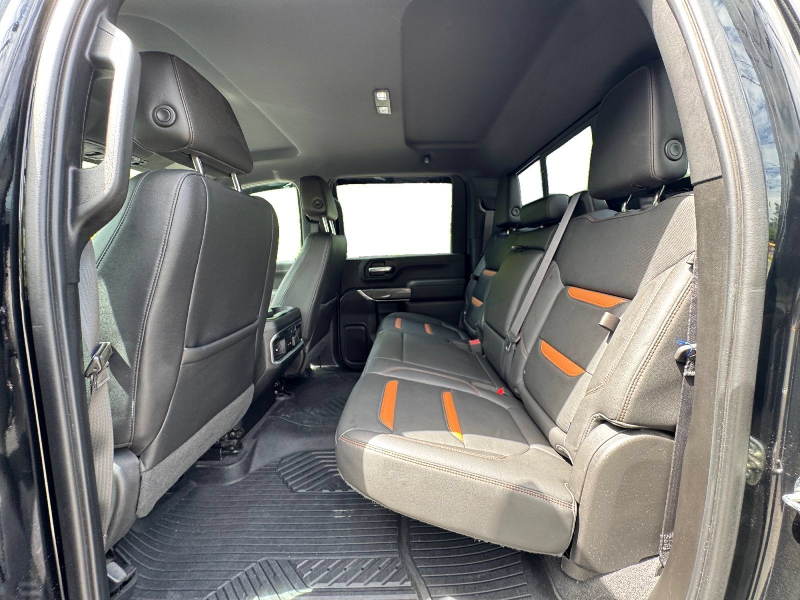 Used 2020 GMC Sierra 2500 AT4 w/ AT4 Premium Package AWD/4WD image 8