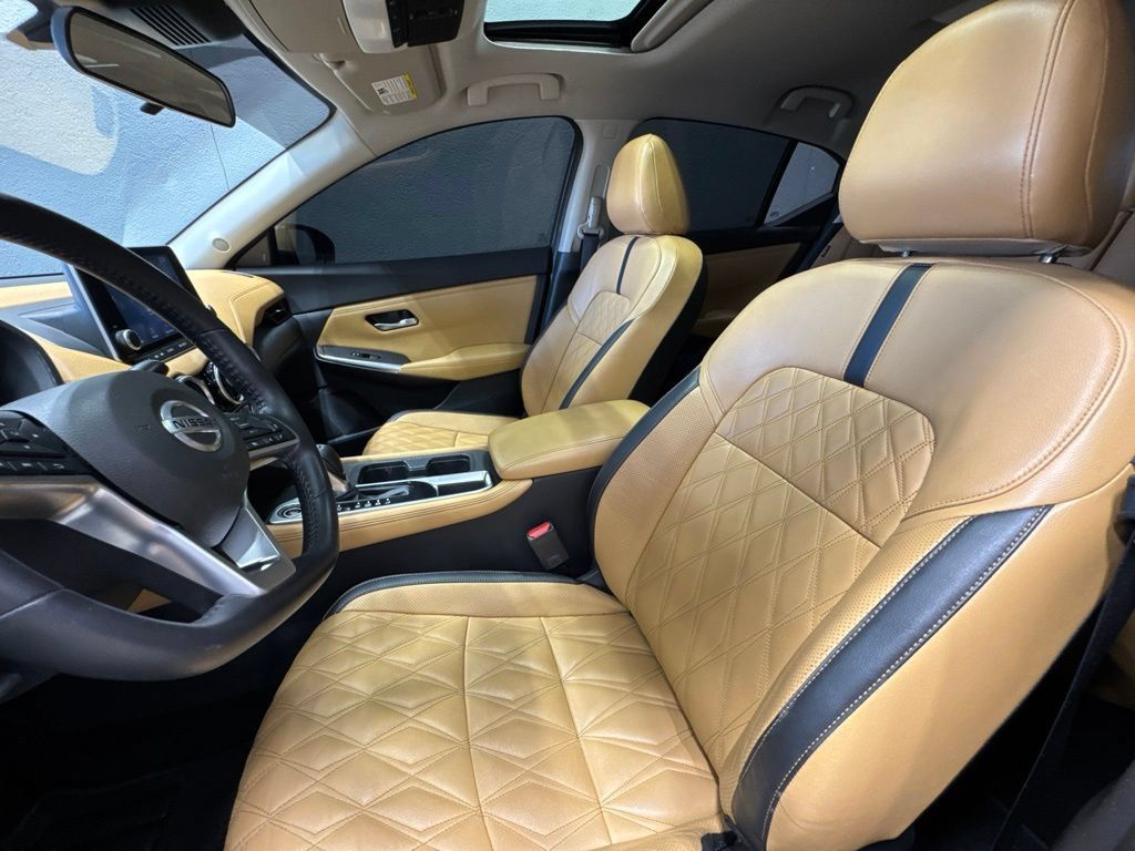 Used 2020 Nissan Sentra SV w/ SV Premium Package FWD image 16