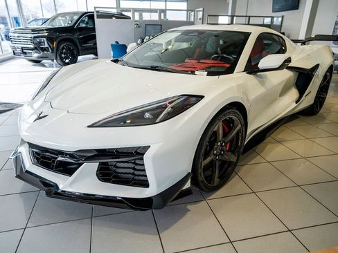 New 2026 Chevrolet Corvette Z06 RWD image 3