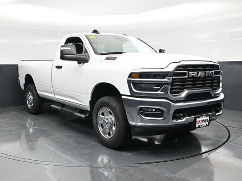 New 2025 RAM 2500 Tradesman AWD/4WD image 5