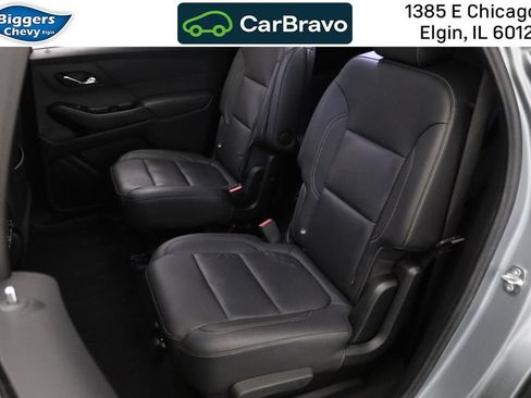 Certified 2023 Chevrolet Traverse LT w/ LT Premium Package AWD/4WD image 8