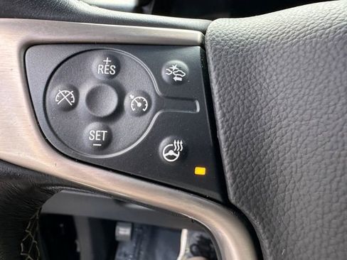 Used 2020 GMC Yukon XL Denali image 24