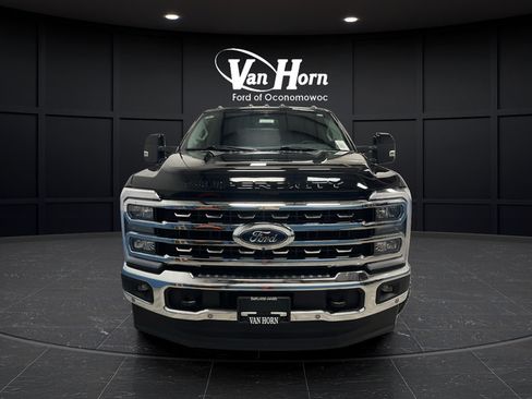 Used 2023 Ford F250 Lariat w/ Lariat Ultimate Package AWD/4WD image 2
