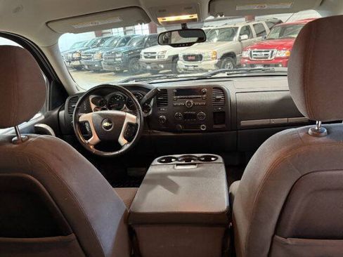 Used 2009 Chevrolet Silverado 3500 LT w/ Exterior Plus Package AWD/4WD image 18