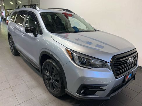 Used 2022 Subaru Ascent Onyx Edition image 2