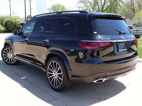 New 2025 Mercedes-Benz GLS 450 4MATIC image 6
