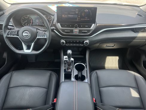 Certified 2024 Nissan Altima 2.5 SR w/ SR Premium Package FWD image 3