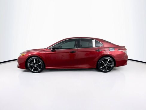 Used 2018 Toyota Camry XSE FWD image 13