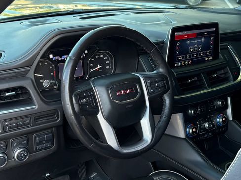 Used 2021 GMC Yukon XL SLT w/ SLT Luxury Plus Package AWD/4WD image 14