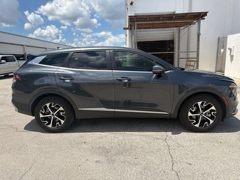 Certified 2024 Kia Sportage EX FWD image 4