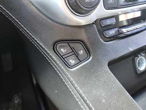 Used 2019 GMC Yukon XL SLT AWD/4WD image 9