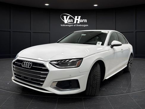 Used 2023 Audi A4 2.0T Premium w/ Convenience Package image 3