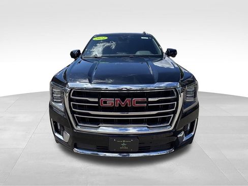 Used 2024 GMC Yukon XL SLT AWD/4WD image 3