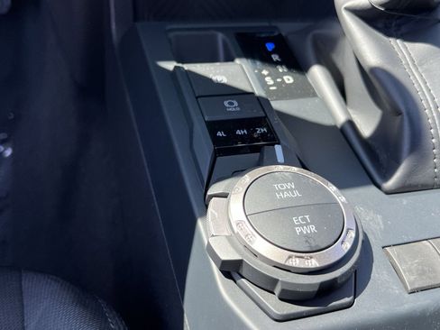 New 2025 Toyota Tacoma SR5 image 23