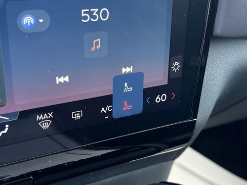 New 2027 Lincoln Navigator Premiere RWD image 17