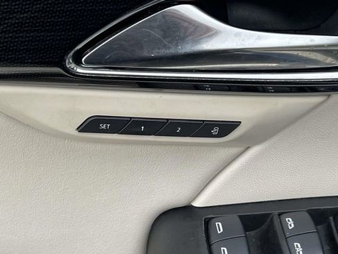 Certified 2022 Buick Envision Essence w/ Safety Package image 19