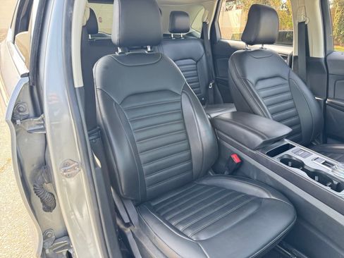 Used 2024 Ford Edge SEL image 20