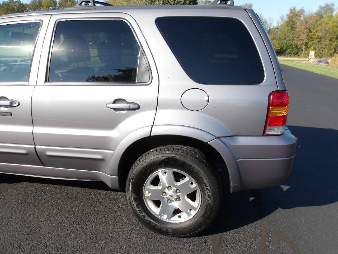 Used 2007 Ford Escape Limited FWD image 33