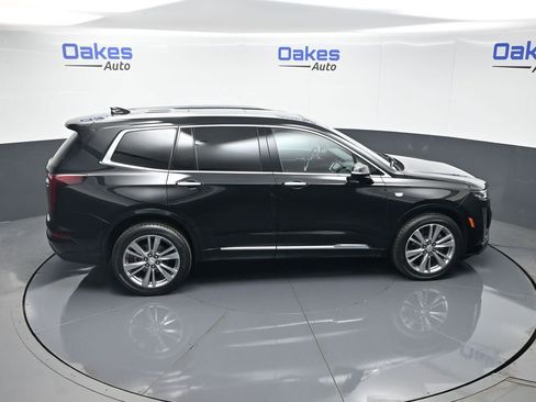 Used 2023 Cadillac XT6 Premium Luxury image 57