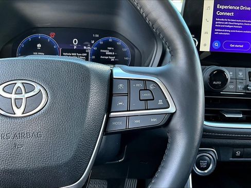 Used 2024 Toyota Grand Highlander AWD image 12