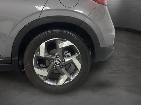 Used 2022 Hyundai Venue SEL w/ Cargo Package FWD image 34