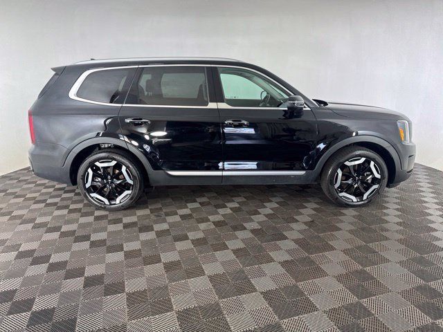 Certified 2025 Kia Telluride S FWD image 6
