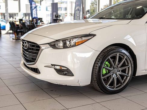 Used 2017 MAZDA MAZDA3 Grand Touring image 5