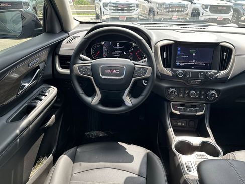 Certified 2024 GMC Terrain Denali w/ Black Diamond Edition AWD/4WD image 30
