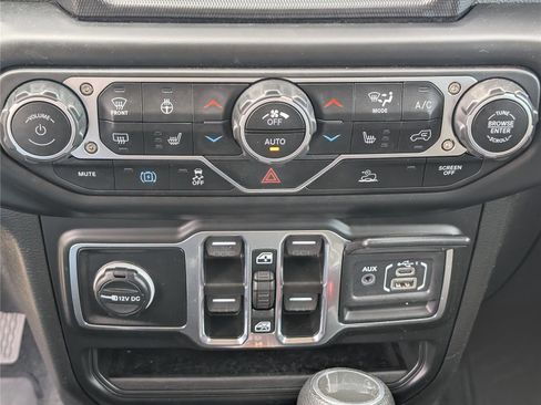 Used 2023 Jeep Wrangler Unlimited w/ Cold Weather Group AWD/4WD image 27