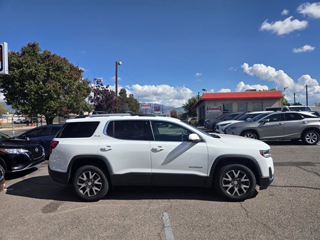 Used 2020 GMC Acadia SLE w/ Driver Convenience Package FWD image 3