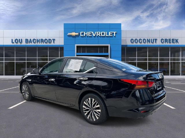 Used 2024 Nissan Altima 2.5 SV FWD image 6