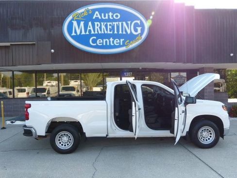 Used 2022 Chevrolet Silverado 1500 W/T w/ WT Value Package image 14