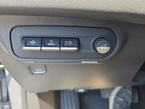 Certified 2023 GMC Terrain SLT w/ Tech Package FWD image 28