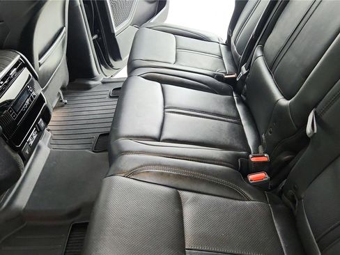 Used 2022 Jeep Wagoneer Series II image 17