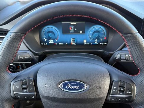 Certified 2023 Ford Escape ST-Line Elite w/ Premium Technology Package AWD/4WD image 19