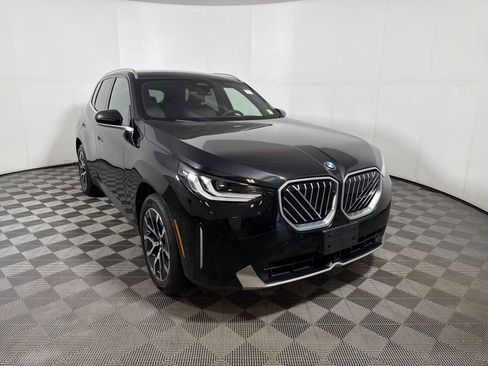 Used 2025 BMW X3 xDrive30i image 2