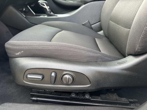 Used 2024 Chevrolet Malibu LT image 16