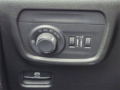 Used 2024 Jeep Grand Cherokee L Laredo image 19