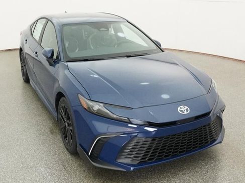 New 2026 Toyota Camry SE FWD image 14