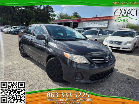 Used 2013 Toyota Corolla LE FWD image 1