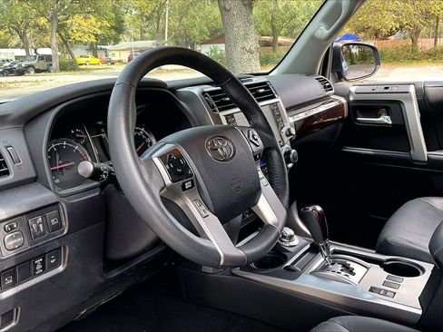 Used 2022 Toyota 4Runner Limited image 14