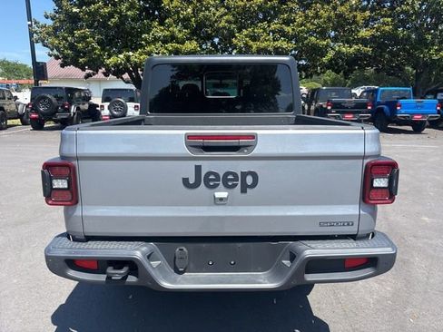 Used 2020 Jeep Gladiator Sport w/ Quick Order Package 24S AWD/4WD image 11