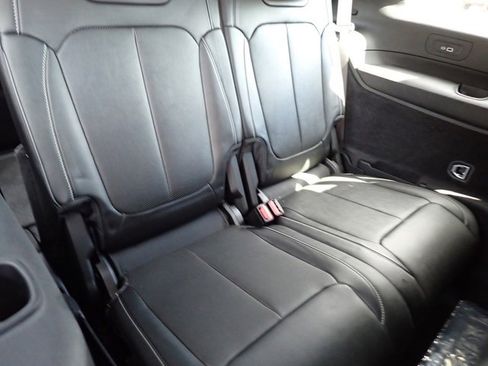 Certified 2022 Jeep Grand Cherokee L Overland image 15