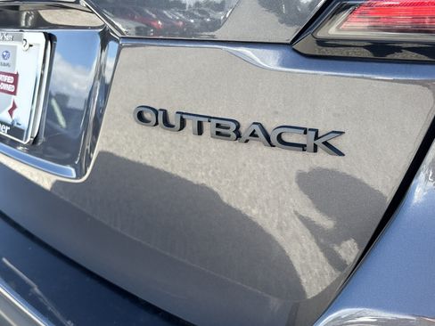 Used 2025 Subaru Outback Onyx Edition AWD/4WD image 27